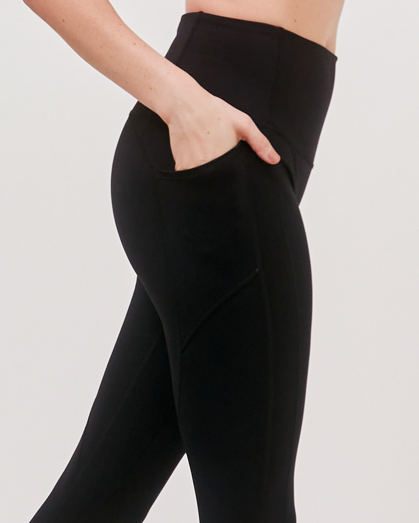 Daily Active Ventiflo™ Crop Leggings 21"
