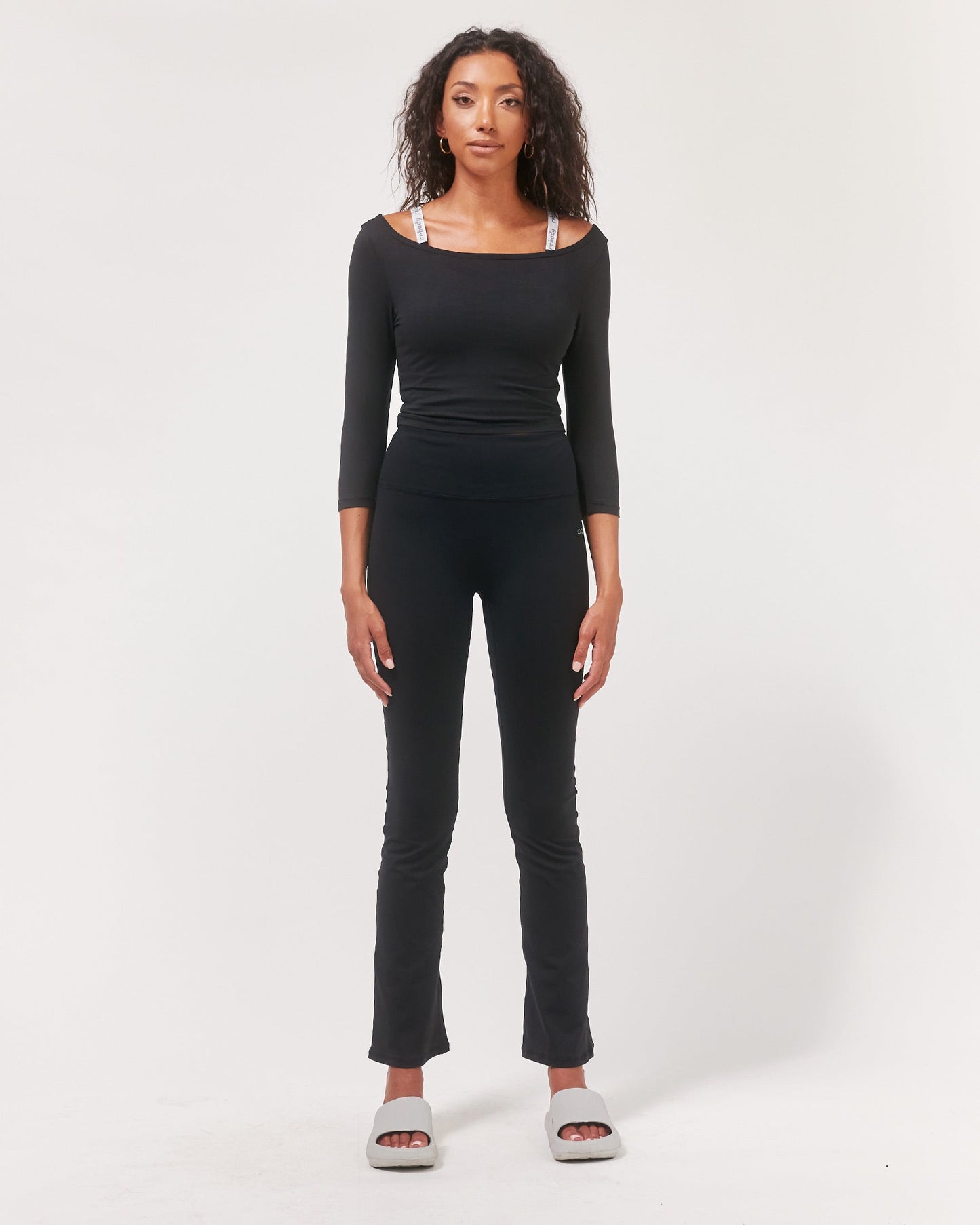 Dynamic Cozy Open Shoulder 3/4 Sleeve