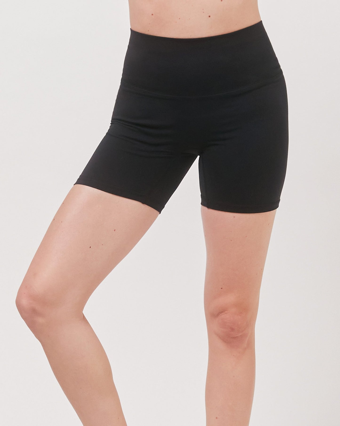 Hybrid Short High Waist 4"